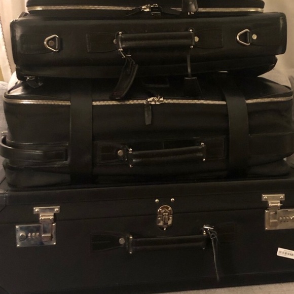 Tumi Bags Tumi Townhouse Collection Luggage Set Poshmark